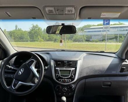 Черный Хендай Акцент, объемом двигателя 1.4 л и пробегом 163 тыс. км за 6900 $, фото 6 на Automoto.ua