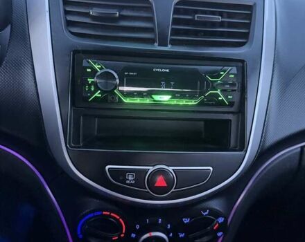 Черный Хендай Акцент, объемом двигателя 1.4 л и пробегом 87 тыс. км за 7250 $, фото 96 на Automoto.ua