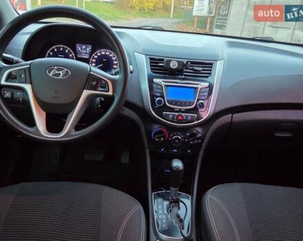 Хендай Акцент 2011 у Києві на Automoto.ua Чорний Хендай Акцент, об'ємом двигуна 1.6 л та пробігом 114 тис. км за 7999 $, фото 9 на Automoto.ua