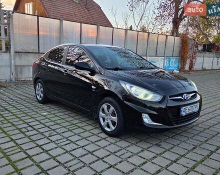 Хендай Акцент 2011 у Києві на Automoto.ua Чорний Хендай Акцент, об'ємом двигуна 1.6 л та пробігом 114 тис. км за 7999 $, фото 4 на Automoto.ua