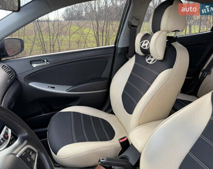 Черный Хендай Акцент, объемом двигателя 1.4 л и пробегом 120 тыс. км за 7900 $, фото 22 на Automoto.ua