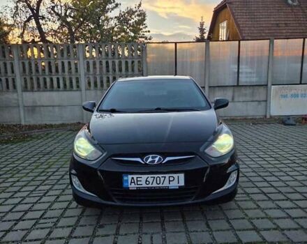 Хендай Акцент 2011 у Києві на Automoto.ua Чорний Хендай Акцент, об'ємом двигуна 1.6 л та пробігом 114 тис. км за 7999 $, фото 1 на Automoto.ua