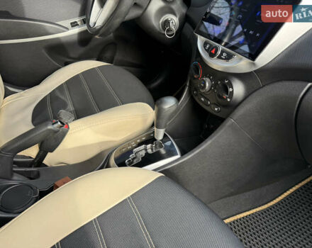 Черный Хендай Акцент, объемом двигателя 1.4 л и пробегом 120 тыс. км за 7900 $, фото 31 на Automoto.ua