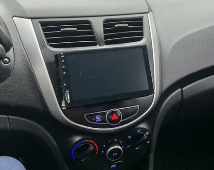 Хендай Акцент 2011 в Полтаве на Automoto.ua Черный Хендай Акцент, объемом двигателя 1.4 л и пробегом 186 тыс. км за 5999 $, фото 25 на Automoto.ua