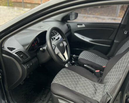 Хендай Акцент 2011 в Полтаве на Automoto.ua Черный Хендай Акцент, объемом двигателя 1.4 л и пробегом 186 тыс. км за 5999 $, фото 20 на Automoto.ua