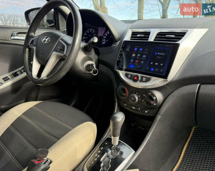 Черный Хендай Акцент, объемом двигателя 1.4 л и пробегом 120 тыс. км за 7900 $, фото 30 на Automoto.ua