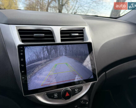 Черный Хендай Акцент, объемом двигателя 1.4 л и пробегом 120 тыс. км за 7900 $, фото 32 на Automoto.ua