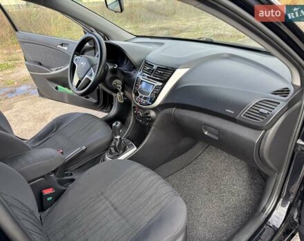 Черный Хендай Акцент, объемом двигателя 1.4 л и пробегом 117 тыс. км за 7500 $, фото 3 на Automoto.ua