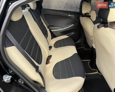 Черный Хендай Акцент, объемом двигателя 1.4 л и пробегом 120 тыс. км за 7900 $, фото 27 на Automoto.ua