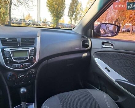 Хендай Акцент 2011 у Києві на Automoto.ua Чорний Хендай Акцент, об'ємом двигуна 1.6 л та пробігом 114 тис. км за 7999 $, фото 10 на Automoto.ua