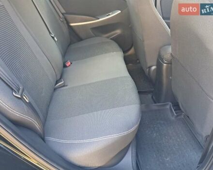 Хендай Акцент 2011 у Києві на Automoto.ua Чорний Хендай Акцент, об'ємом двигуна 1.6 л та пробігом 114 тис. км за 7999 $, фото 18 на Automoto.ua