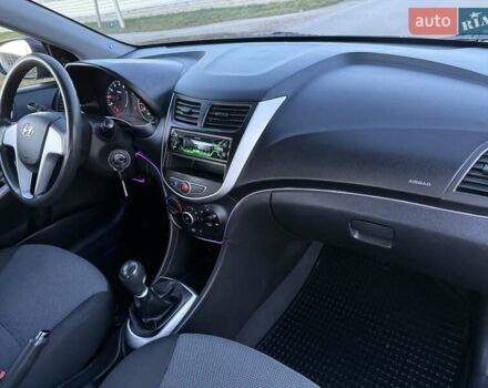 Черный Хендай Акцент, объемом двигателя 1.4 л и пробегом 87 тыс. км за 7250 $, фото 8 на Automoto.ua