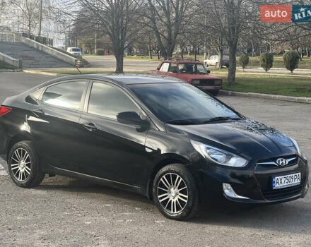 Черный Хендай Акцент, объемом двигателя 1.4 л и пробегом 141 тыс. км за 7500 $, фото 7 на Automoto.ua