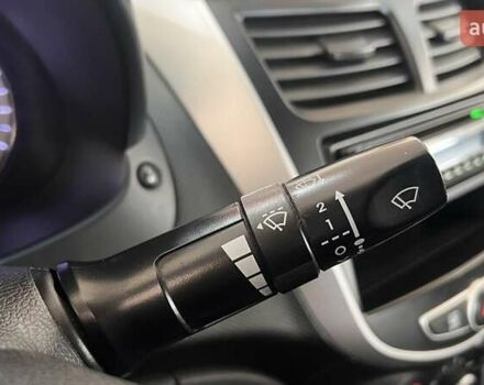 Чорний Хендай Акцент, об'ємом двигуна 1.4 л та пробігом 231 тис. км за 5443 $, фото 15 на Automoto.ua