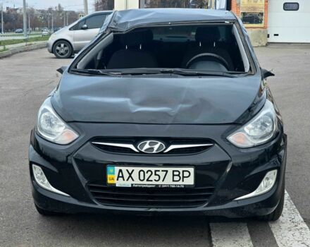 Черный Хендай Акцент, объемом двигателя 1.4 л и пробегом 160 тыс. км за 2700 $, фото 3 на Automoto.ua