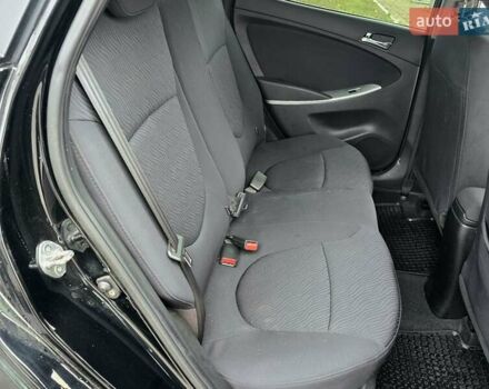 Черный Хендай Акцент, объемом двигателя 1.4 л и пробегом 160 тыс. км за 2700 $, фото 11 на Automoto.ua