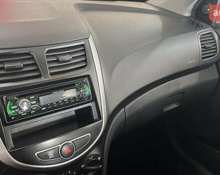 Чорний Хендай Акцент, об'ємом двигуна 1.4 л та пробігом 231 тис. км за 5443 $, фото 13 на Automoto.ua