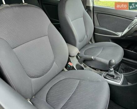 Черный Хендай Акцент, объемом двигателя 1.4 л и пробегом 160 тыс. км за 2700 $, фото 10 на Automoto.ua