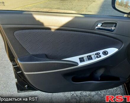 Черный Хендай Акцент, объемом двигателя 1.4 л и пробегом 95 тыс. км за 8900 $, фото 5 на Automoto.ua