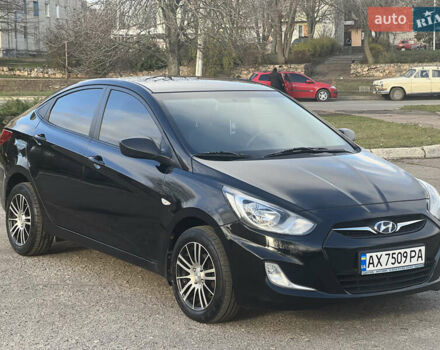 Черный Хендай Акцент, объемом двигателя 1.4 л и пробегом 141 тыс. км за 7500 $, фото 11 на Automoto.ua