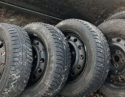 Черный Хендай Акцент, объемом двигателя 1.4 л и пробегом 141 тыс. км за 7500 $, фото 3 на Automoto.ua