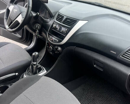 Черный Хендай Акцент, объемом двигателя 1.4 л и пробегом 141 тыс. км за 7500 $, фото 11 на Automoto.ua