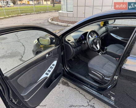 Черный Хендай Акцент, объемом двигателя 1.4 л и пробегом 146 тыс. км за 6950 $, фото 14 на Automoto.ua