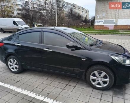 Черный Хендай Акцент, объемом двигателя 1.4 л и пробегом 158 тыс. км за 6000 $, фото 9 на Automoto.ua