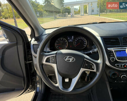 Черный Хендай Акцент, объемом двигателя 1.4 л и пробегом 207 тыс. км за 6099 $, фото 7 на Automoto.ua