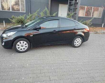 Черный Хендай Акцент, объемом двигателя 1.4 л и пробегом 197 тыс. км за 6000 $, фото 3 на Automoto.ua