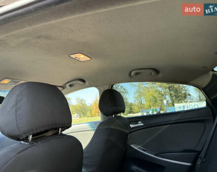 Черный Хендай Акцент, объемом двигателя 1.4 л и пробегом 207 тыс. км за 6099 $, фото 13 на Automoto.ua