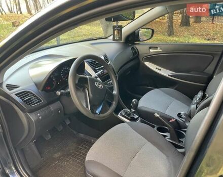 Хендай Акцент 2013 в Чернигове на Automoto.ua Черный Хендай Акцент, объемом двигателя 1.4 л и пробегом 221 тыс. км за 5900 $, фото 12 на Automoto.ua