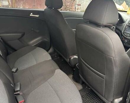 Чорний Хендай Акцент, об'ємом двигуна 1.4 л та пробігом 142 тис. км за 7600 $, фото 6 на Automoto.ua