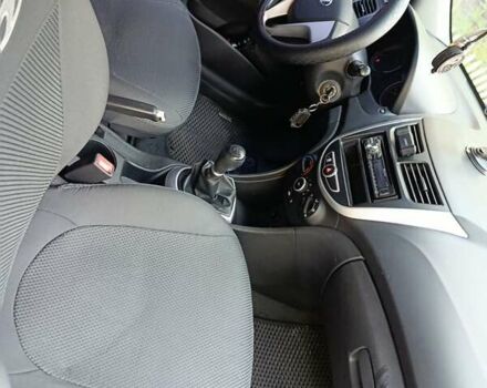 Хендай Акцент 2013 в Ирпене на Automoto.ua Черный Хендай Акцент, объемом двигателя 1.4 л и пробегом 215 тыс. км за 7800 $, фото 8 на Automoto.ua