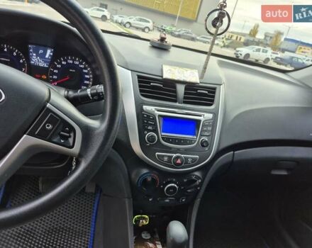 Черный Хендай Акцент, объемом двигателя 1.4 л и пробегом 177 тыс. км за 9200 $, фото 11 на Automoto.ua