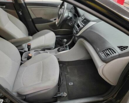 Черный Хендай Акцент, объемом двигателя 1.6 л и пробегом 81 тыс. км за 5500 $, фото 9 на Automoto.ua