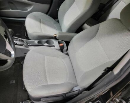 Черный Хендай Акцент, объемом двигателя 1.6 л и пробегом 81 тыс. км за 5500 $, фото 12 на Automoto.ua