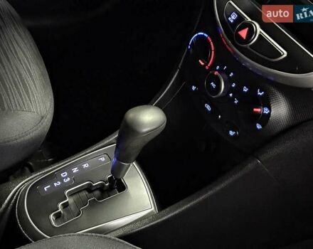 Чорний Хендай Акцент, об'ємом двигуна 1.4 л та пробігом 10 тис. км за 12900 $, фото 36 на Automoto.ua