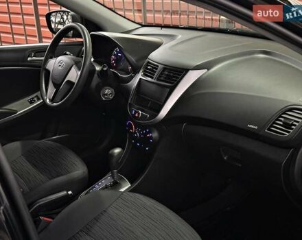 Чорний Хендай Акцент, об'ємом двигуна 1.4 л та пробігом 10 тис. км за 12900 $, фото 32 на Automoto.ua