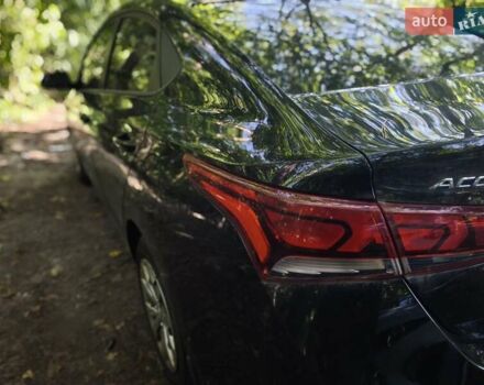 Черный Хендай Акцент, объемом двигателя 1.4 л и пробегом 148 тыс. км за 10700 $, фото 4 на Automoto.ua