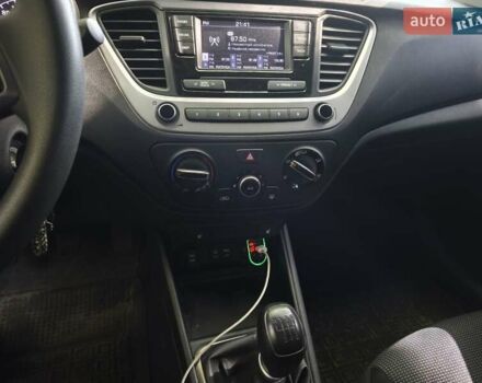 Черный Хендай Акцент, объемом двигателя 1.4 л и пробегом 148 тыс. км за 10700 $, фото 10 на Automoto.ua