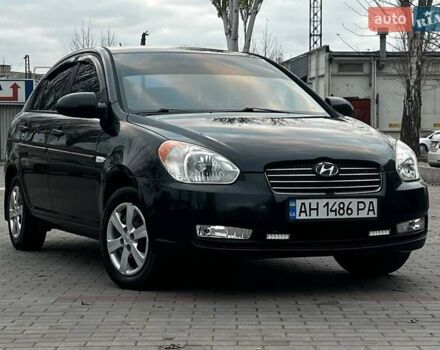 Черный Хендай Акцент, объемом двигателя 1.4 л и пробегом 197 тыс. км за 4900 $, фото 1 на Automoto.ua