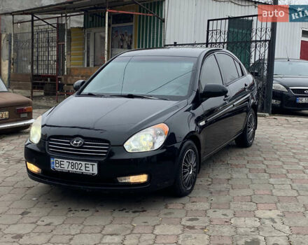 Черный Хендай Акцент, объемом двигателя 1.4 л и пробегом 215 тыс. км за 4799 $, фото 1 на Automoto.ua