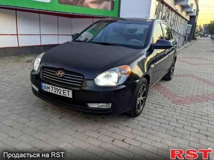Черный Хендай Акцент, объемом двигателя 1.4 л и пробегом 200 тыс. км за 4900 $, фото 1 на Automoto.ua