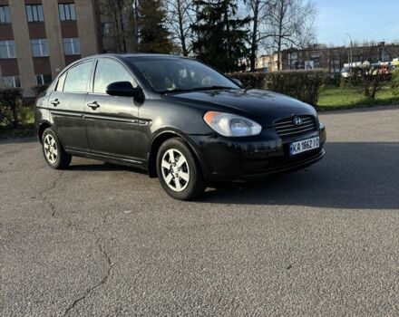 Черный Хендай Акцент, объемом двигателя 1.4 л и пробегом 300 тыс. км за 3300 $, фото 1 на Automoto.ua