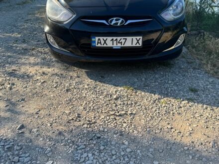 Чорний Хендай Акцент, об'ємом двигуна 1.6 л та пробігом 165 тис. км за 8000 $, фото 1 на Automoto.ua