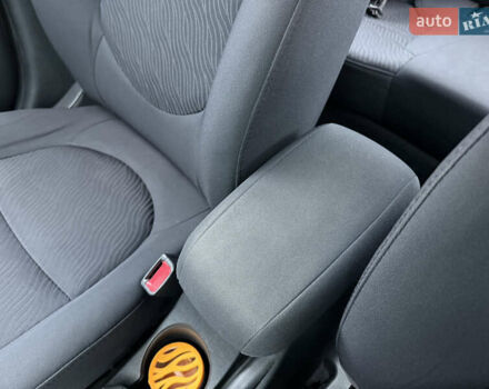 Фіолетовий Хендай Акцент, об'ємом двигуна 1.4 л та пробігом 147 тис. км за 9500 $, фото 31 на Automoto.ua