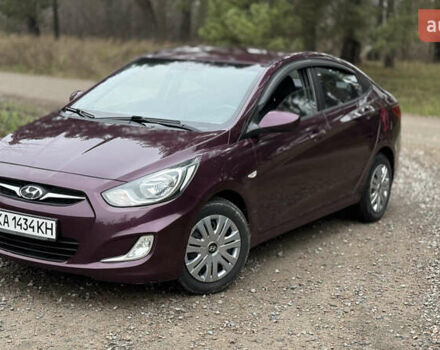 Фиолетовый Хендай Акцент, объемом двигателя 1.4 л и пробегом 145 тыс. км за 7000 $, фото 2 на Automoto.ua