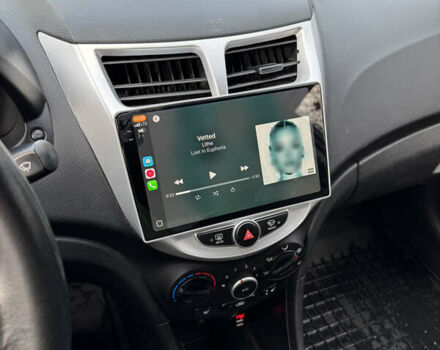 Фиолетовый Хендай Акцент, объемом двигателя 1.6 л и пробегом 129 тыс. км за 9200 $, фото 8 на Automoto.ua