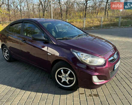 Фиолетовый Хендай Акцент, объемом двигателя 1.4 л и пробегом 166 тыс. км за 8999 $, фото 1 на Automoto.ua